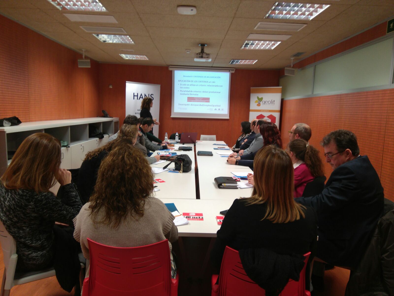 Informamos de la nueva Ley de Contratos en el Sector Público
